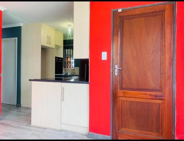 3 BEDROOM PROPERTY TO RENT IN FLEURHOF